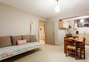 Ino cozy flat, next to the beach