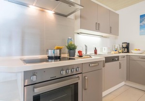 Inselblume 76 - vacation home with sea view in Burgtiefe