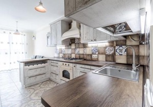 InshiApartments on Hazova str 4