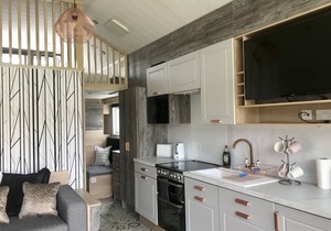 Inverness Lodge-Sleeps 4-Mezzanine Level-Parking