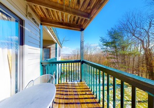 Inviting condo with a fireplace, hot tubs, pool, tennis & washer/dryer