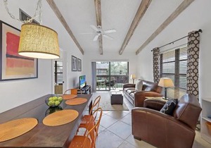 Inviting condo with pool just a steps from the beach