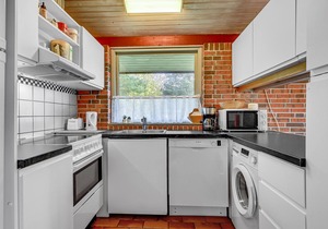 Inviting, family-friendly vacation home with sauna and fjord view.