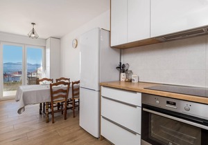 Inviting holiday home in the north of Rijeka.