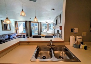 Inviting studio with a fully equipped kitchen