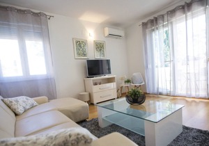 Iris beach apartments 1