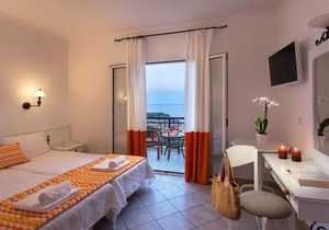 Iris Beach Hotel