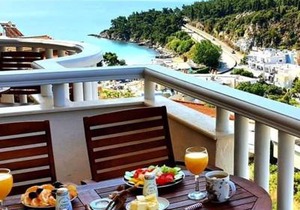 Iris Deluxe Suites 2