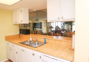 IRP Beachfront Paradise - Pets Welcome! Ocean Club Members - golf/tennis/fitness