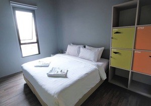 ISanook Female HOSTEL