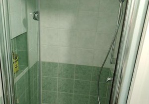 Isi GuestHouse