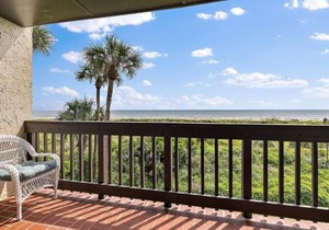 Island House A209 condo