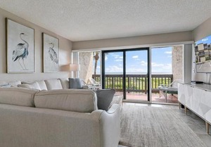 Island House A209 condo