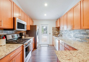 Island Oasis -TWO Homes, TWO Heated Pools, Hot Tub