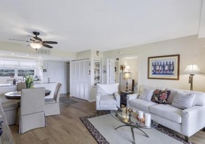 Island-style condo with pool, spa and steps to beach