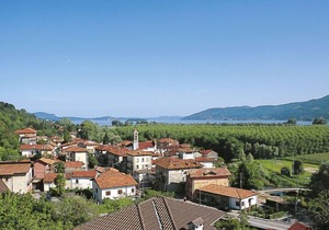 Isolino (FON106) by Interhome