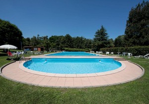 Ispra Villa Sleeps 6 Pool