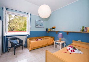 Ispra Villa Sleeps 6 Pool