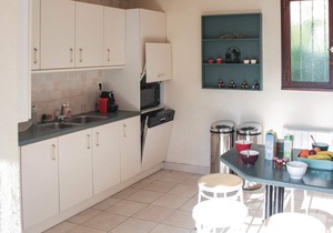 It is a privilege to present you this beautiful cottage with private pool on the heights of Lamalou-
