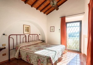 SCOIATTOLI - Agriturism Fattoria Celle Villa Massi