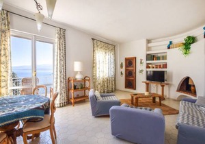 5 bedroom accommodation in Stalettì