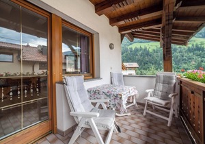 Holiday Apartment ‘Sonnenparadies 1’ with Mountain View, Wi-Fi & Garden