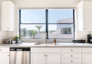 Ivory II By AvantStay | Gorgeous Spacious Home w/Views Close To Old Town