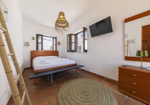 J - Bedroom 5 in Casa do Farol