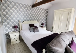 Jack's Corner, ROYDON