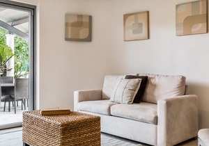 Jades on Lawson Apartment No1