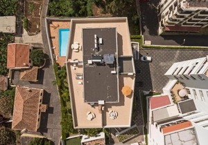 Jasmineiro III by An Island Apart