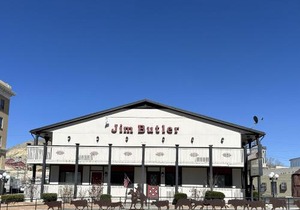 Jim Butler Inn & Suites