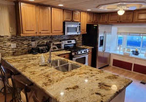 Joe's Parker River Pad- 3/2 Marina Village Annex