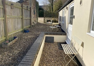 Jolly Cottage, quality accommodation in picturesque area