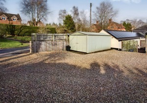 JOLLY COTTAGE, romantic, character holiday cottage in Goodrich