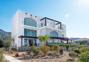 Joya Cyprus Songbird Garden Apartment