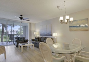 Jupiter Bay D209 Jupiter Beach Vacation Rental by Unique Vaca Stay