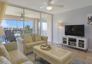 Jupiter Bay D404 Jupiter Beach Vacation Rental by Unique Vaca Stay