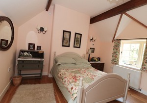 Just A Cottage, Newlands Farm, GOLDEN VALLEY
