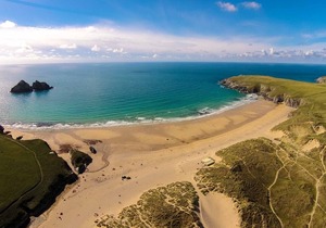 Just a few steps from the beach!