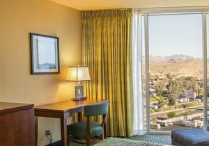 Just What You Were Looking For! 3 Modern Units, Casino, Restaurant, Game Rooms!