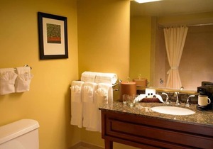 Just What You Were Looking For! 3 Modern Units, Casino, Restaurant, Game Rooms!