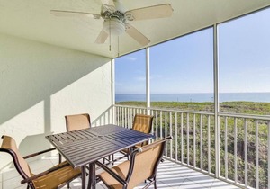 Just What You Were Looking For! Onsite Restaurant, Free Parking, Outdoor Pool