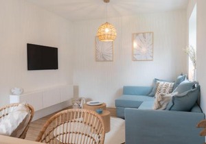 Küstenbutze im Beach-Style 2 Bedrooms, 2 Bäder , Garten, Terrasse, Top-Modern