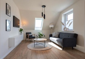 Küstenbutze im modernen Style mit Balkon