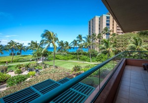K B M Hawaii: 6th Night FREE! Ocean Views, 3 Bdrm, Ocean Front w BBQ From $1,999