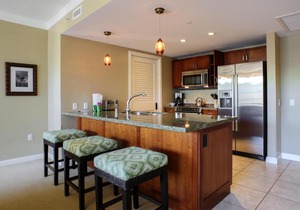 K B M Resorts- HKH-645 Gorgeous 2Bd, inner-courtyard, 6th floor, ocean views, remodeled