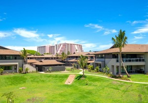 K B M Resorts- HKL-8C Ultimate 3Bd, private outdoor kitchen, steps to pool and beach