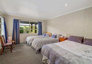 Kaimanawa Lookout - Omori Holiday Home, PUKAWA BAY