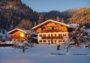 Kaiserblick two-room apartment 50sqm, shower/WC, extra bedroom, kitchen, balcony